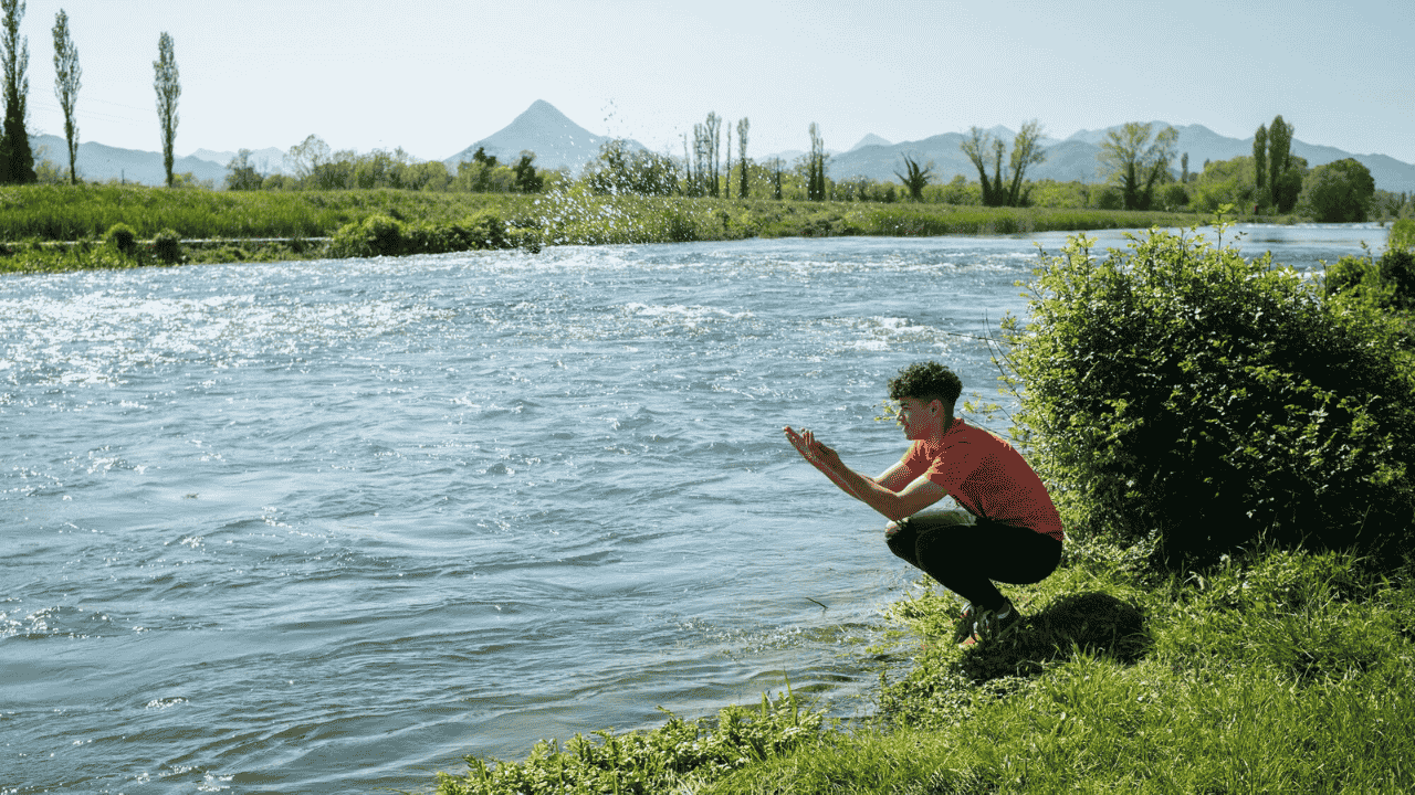 The Impact of Agricultural Runoff on Rivers, Lakes, and Drinking Water
